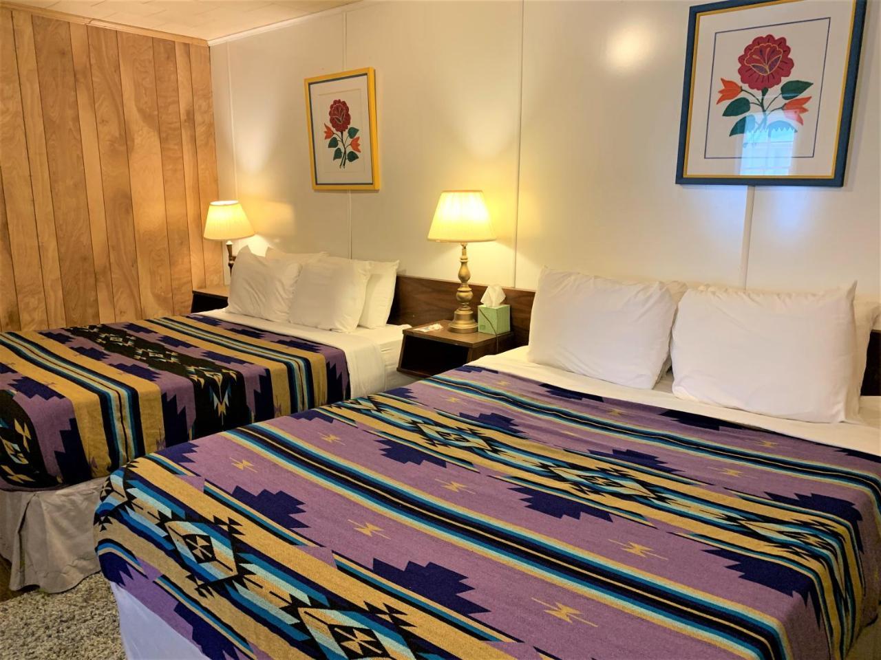 Hotel Kitsmiller On Main Fredericksburg Dış mekan fotoğraf