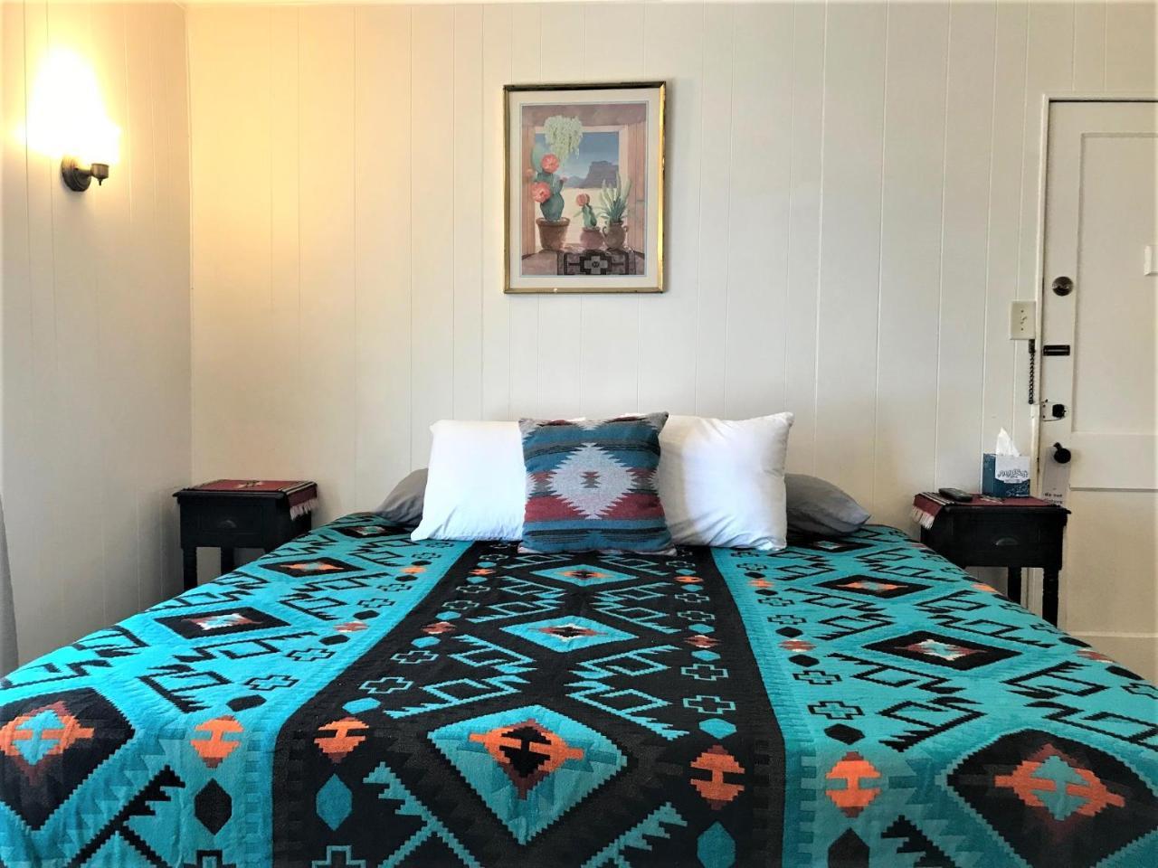 Hotel Kitsmiller On Main Fredericksburg Dış mekan fotoğraf