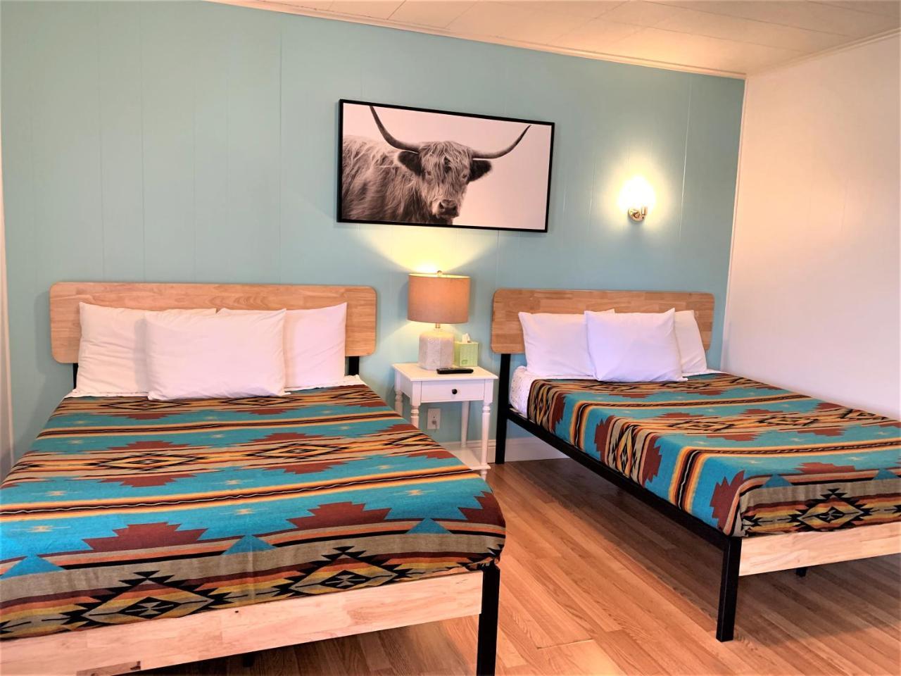 Hotel Kitsmiller On Main Fredericksburg Dış mekan fotoğraf